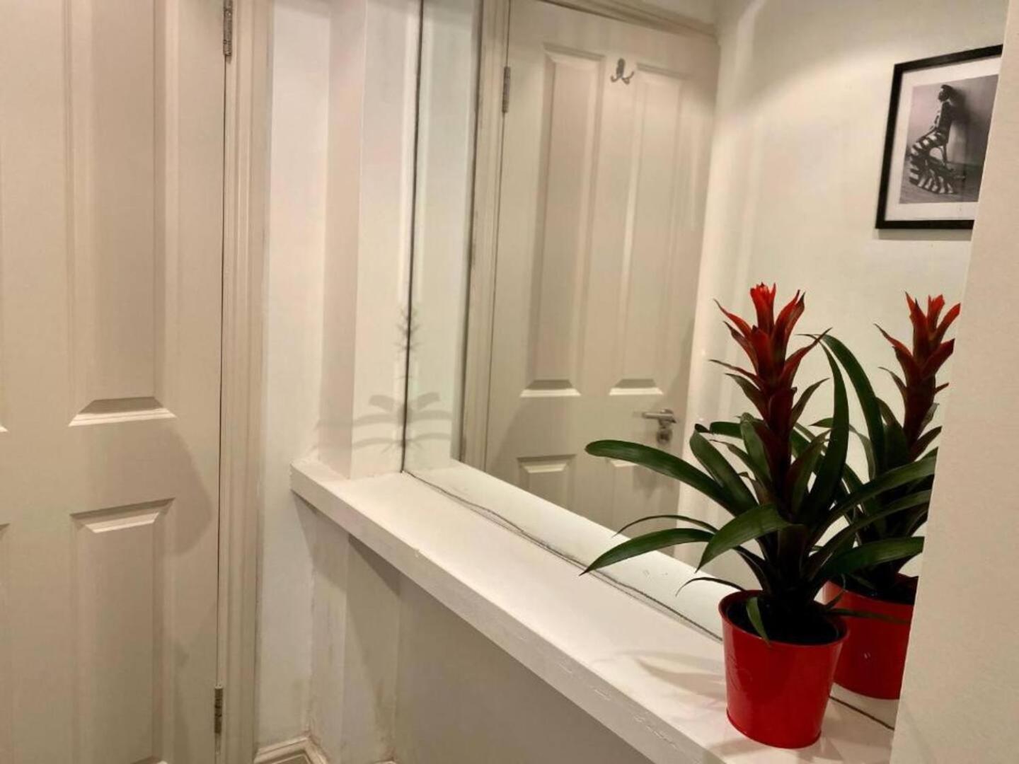Apartamento Niru Experience Hidden Gem In Chelsea 2Bd 2Ba Londres Exterior foto