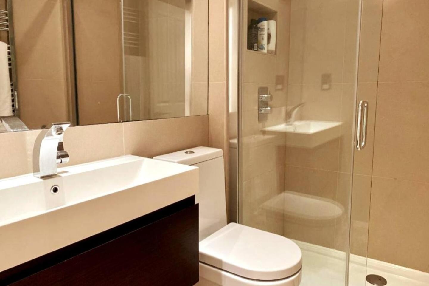 Apartamento Niru Experience Hidden Gem In Chelsea 2Bd 2Ba Londres Exterior foto