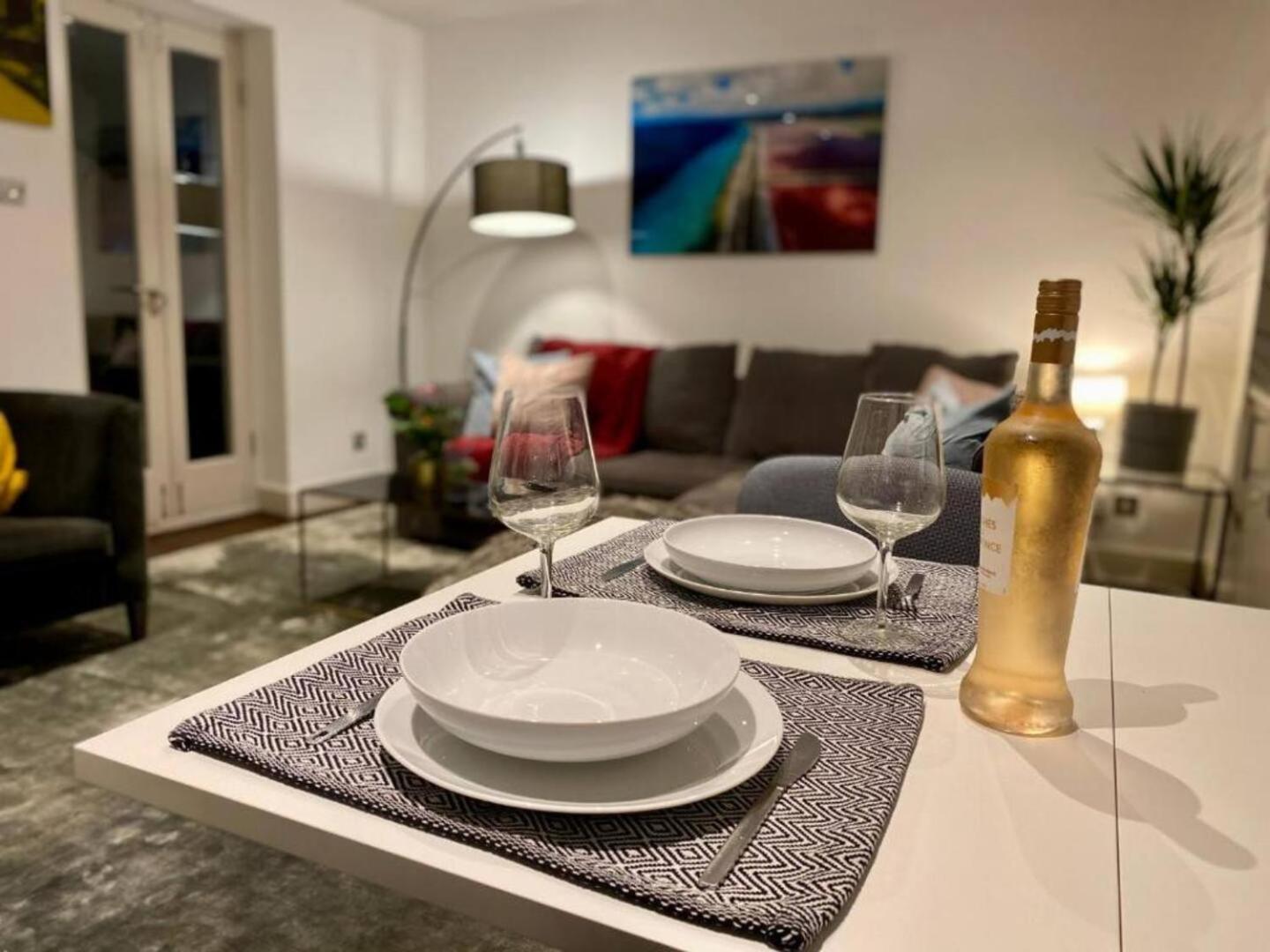 Apartamento Niru Experience Hidden Gem In Chelsea 2Bd 2Ba Londres Exterior foto