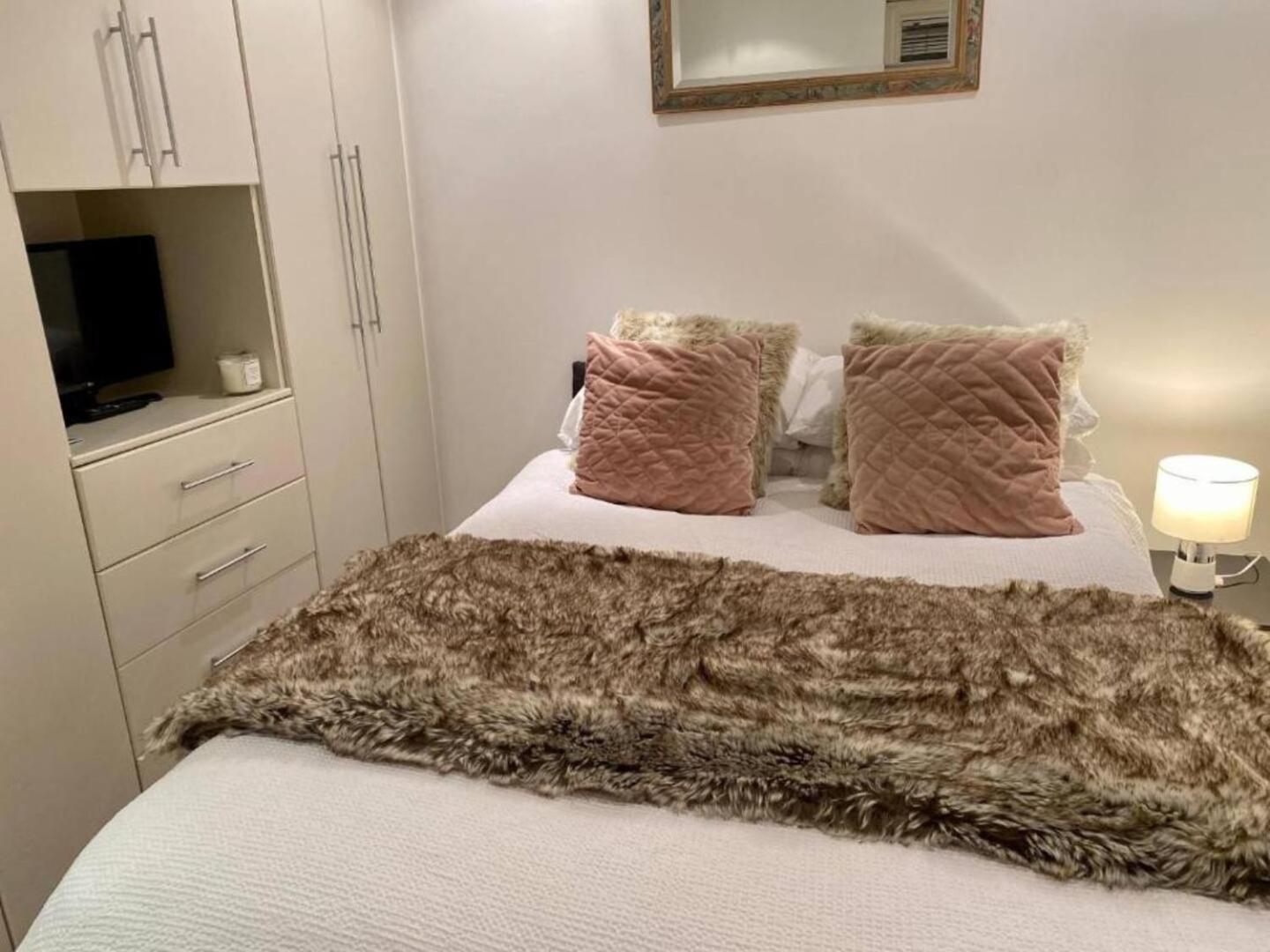 Apartamento Niru Experience Hidden Gem In Chelsea 2Bd 2Ba Londres Exterior foto