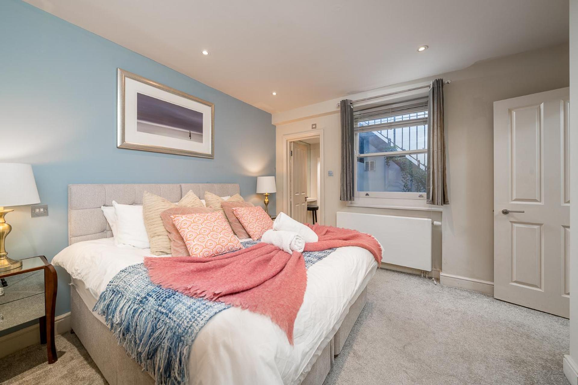 Apartamento Niru Experience Hidden Gem In Chelsea 2Bd 2Ba Londres Exterior foto